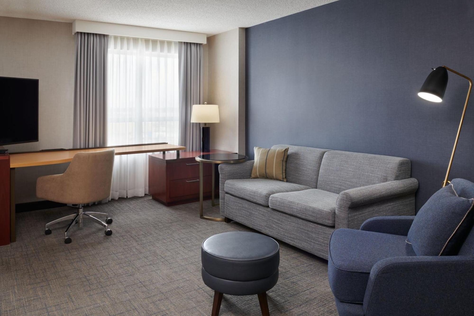 By Marriott Airport