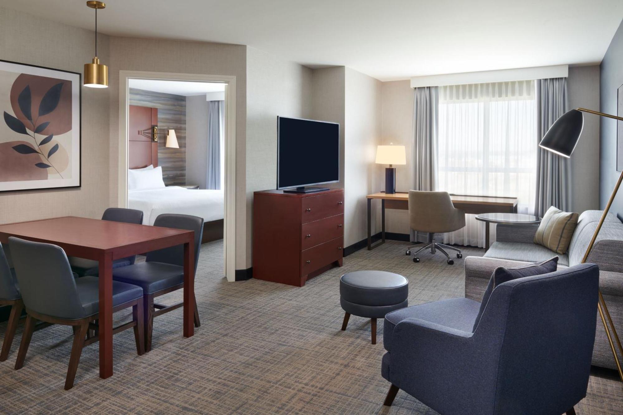 By Marriott Airport Hotel