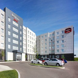 Hotel By Marriott Airport Calgary