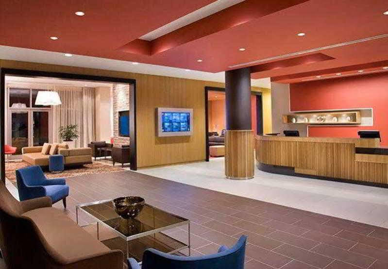 Hotel By Marriott Airport Calgary